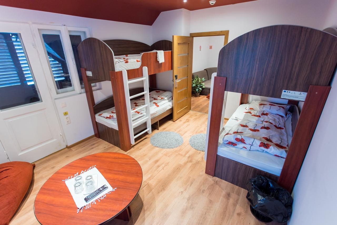 Green Hostel Sfantu Gheorghe  Luaran gambar